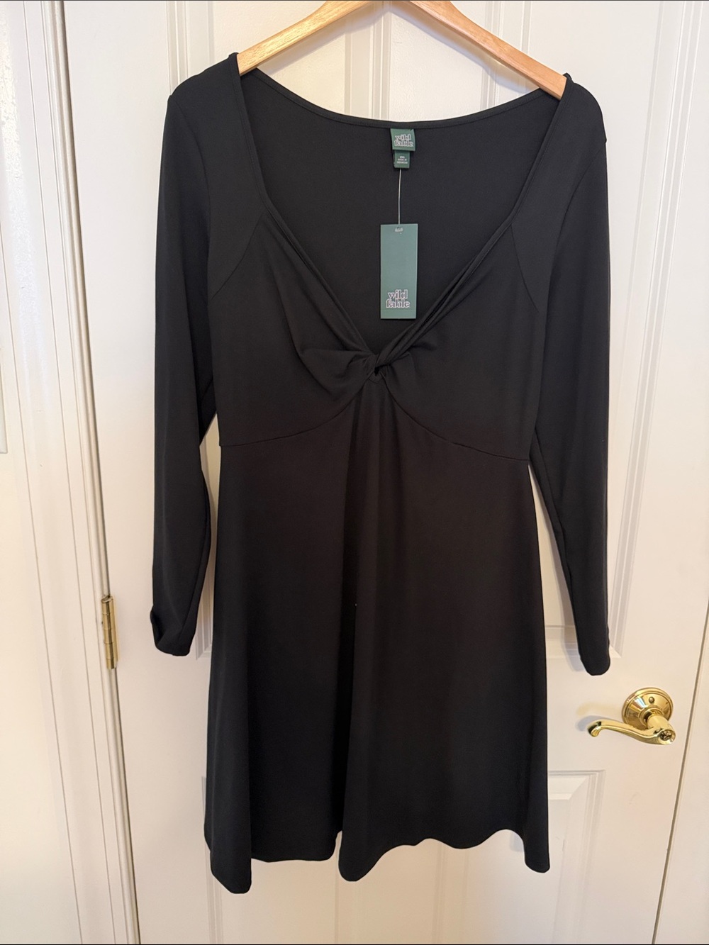 wild fable Black Long-Sleeve Twist-Front Dress